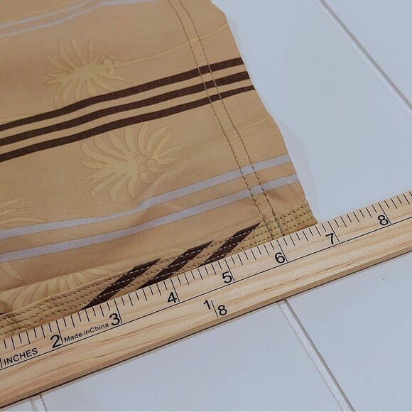 VISSLA Twentynine Mens 16.5" Board Shorts Size 38 Upcycle Coconut Phathom Palms - Picture 10 of 10